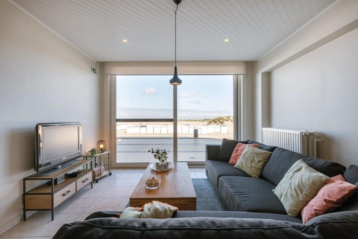 Huswell - Beachfront Apartment In Zeebrugge Екстериор снимка